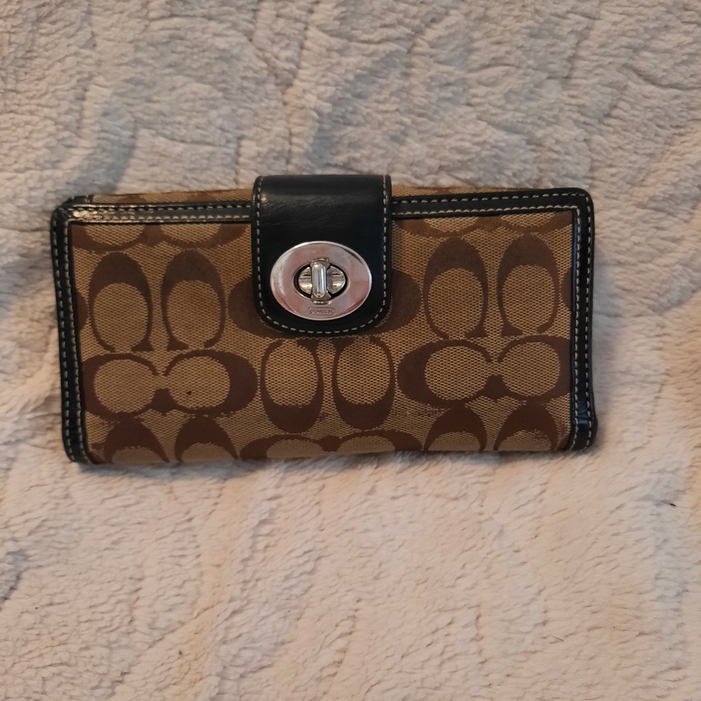 Coach signature wallet